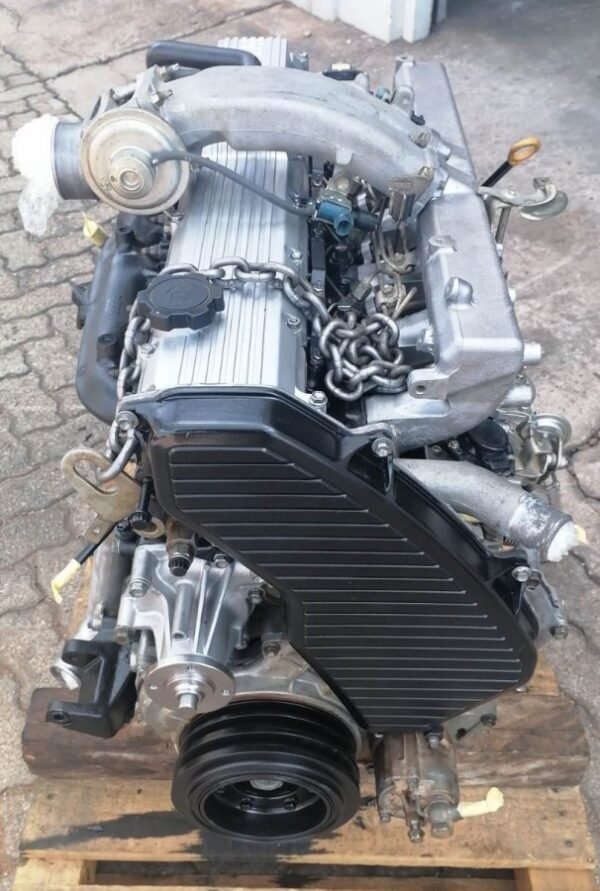Toyota Land Cruiser 80 Series 1HZ Diesel Engine - Image 3