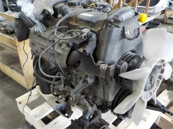 Hilux 3L Engine - Image 2
