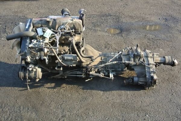 Engine & Transmission 4D56-T 4WD OLD C - Image 2